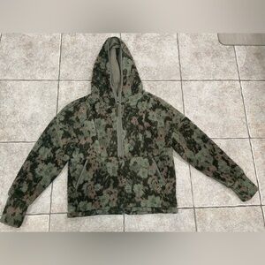 Prana Polar Escape 1/2-zip pull over - women’s small